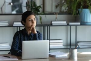 woman working in laptop in office