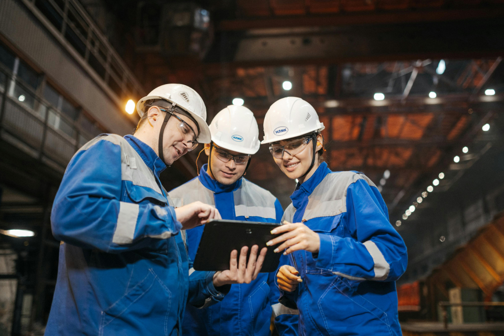 HR Software for Construction Companies_ 5 Top Tools in 2023