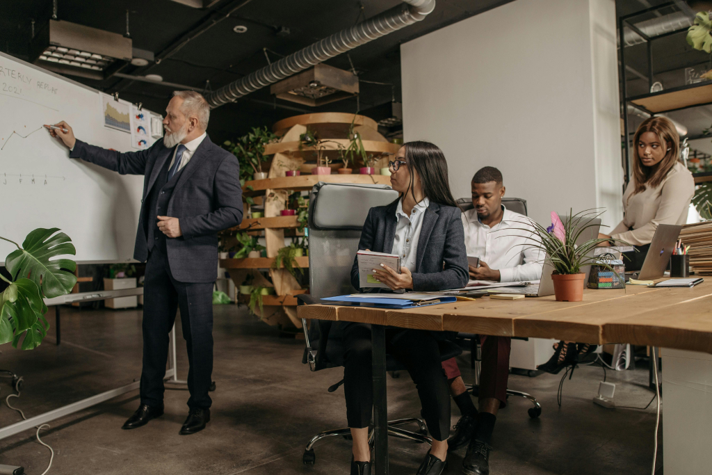 How To Improve Your Performance Management Practices Guide