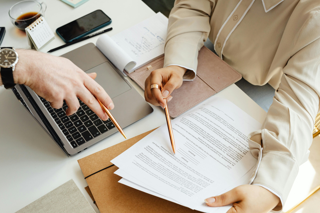Understanding DEI Reporting Requirements in Ireland_ Key Compliance and Best Practices